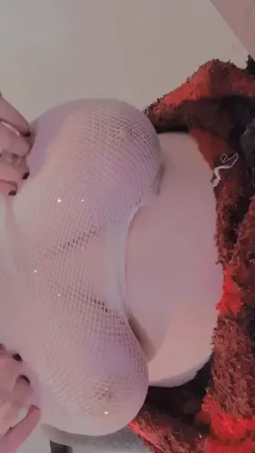 OC PORNSTAR TITTY JIGGLE