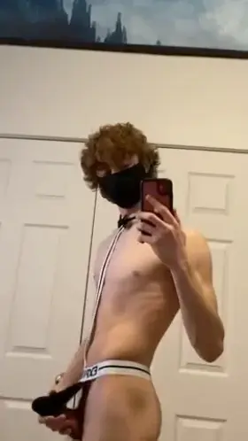 What do you guys think of my jock? It can barely hold me in 😏