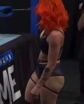 Gigi needs to wear gear that completely shows off those fat cheeks again