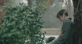 Natalia Dyer can't help but get turned on when watching a dick get sucked