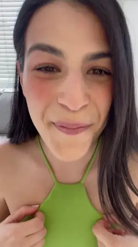 Corrupt my good girl Israeli booty 👉🏼👈🏼