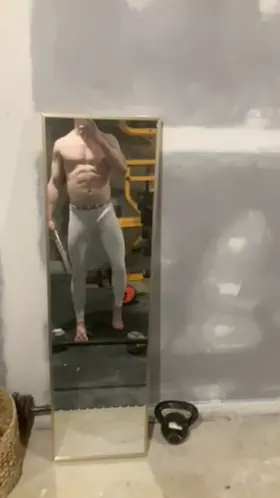 Apparently the bulge in my tights is distracting 🍆😏👀