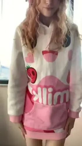 I love exposing myself in front of open windows on busy streets