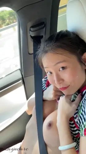 Would you honk for a flash? I couldn't stop giggling! 😜