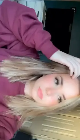 19[F4M] I’m literally sending nudes on snapchat to every upvots😋add me on snap: emmabpxz