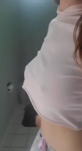 Do you like this hoodie as much as I do (f)?