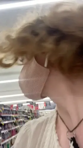 Someone saw me flashing lol ;3