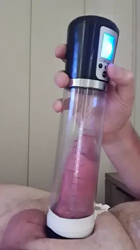 Few months of the penis pump and finally hitting 18cm