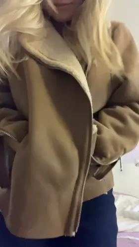 I hope you like what's under this big jacket... 😏 [oc][reveal]