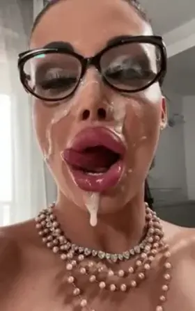 Imagine getting this in a text