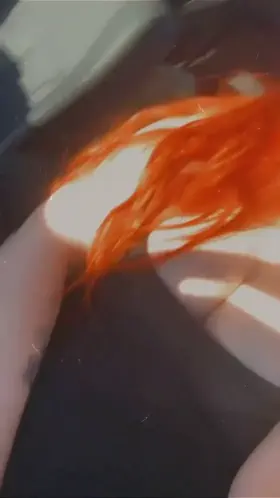 Made myself squirt in a public carpark 💦