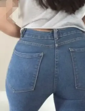 DO YOU LIKE THE WAY THESE JEANS LOOK ON ME? OR SHOULD I TAKE THEM OFF AND SIT ON YOUR FACE? 😏💦💦