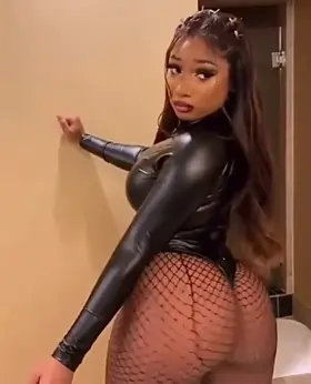 can’t stop gooning to that big ass