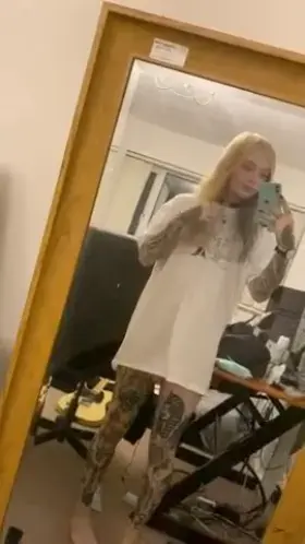 Does it look cute when I wiggle it??