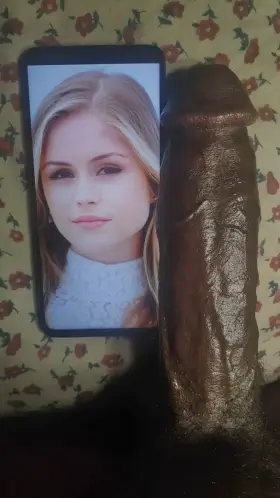 Erin Moriarty Cockthrobbed