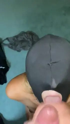 I beg for cum on my face