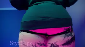 22 year old with a 47 inch ass :3