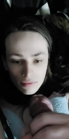 Can someone please come and help me? 🥺