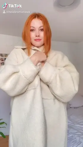 Heidi More of her Content 🔗 in the Comments👇