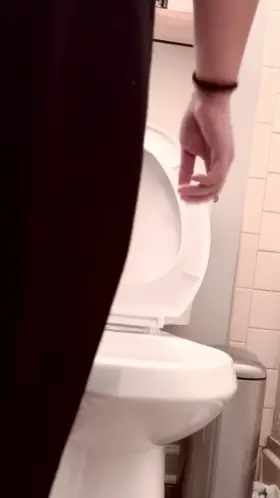 Oops. Got a little too desperate and skipped a step before peeing 😇