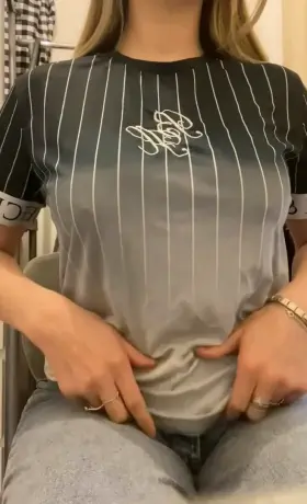 I think your cum would look GREAT on all over my titties 😋snap: mijarose648