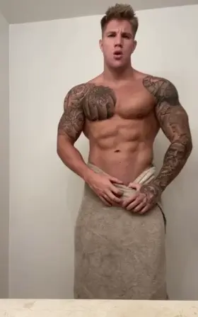 Happy Towel Tuesday 😜