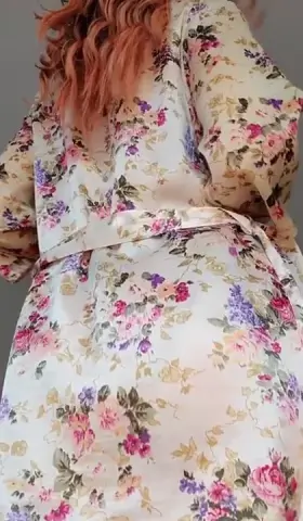 Kneel for your Goddess