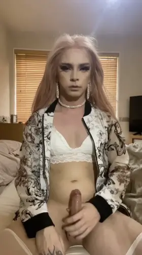 Was still horny after sex and had to cum again 🥵💦