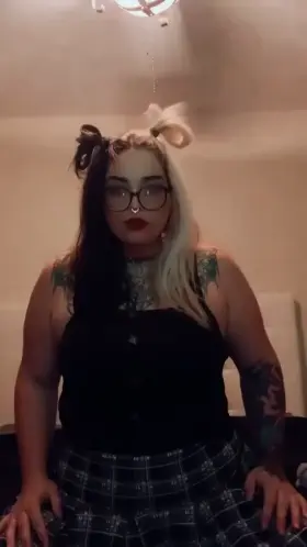 Naughty school girl, reporting for duty