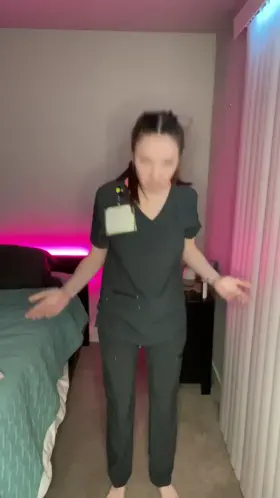 (WHAT DO U THINK ? ((👇🏽 MORE OF HER CONTENT IN THE COMMENTS 😍😍))