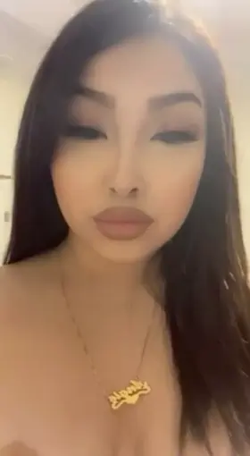 Latina twerking ;) whatcha think?