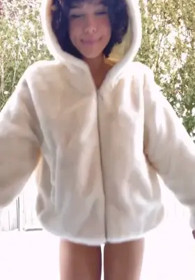 Now that I'm basically snowed in, thought I'd share something in the spirit! ❄️