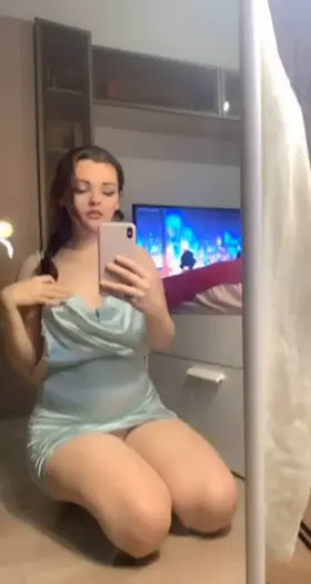 Hi 😊 would you like to date me? I promise to be a good girl