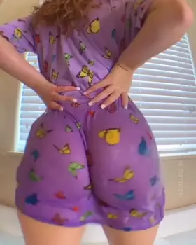 Bambidoe Makes It Clap