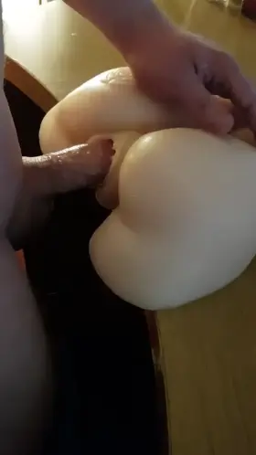 Love shooting my cum all over! 🇸🇪 D[M]s Welcome!