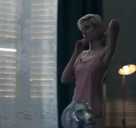 Elizabeth Debicki amazing nude body in The Burnt Orange Heresy (2019) - w/a bit of slow-mo