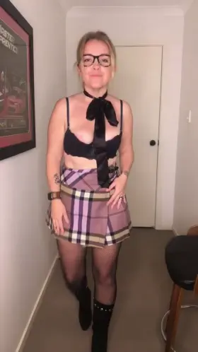 Wifey 41 just showing you what might happen if you wanna pop over