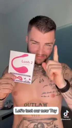 Testing our new sex toy 😍