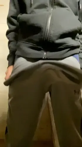 A quick vid of me flashing and jerking it at work