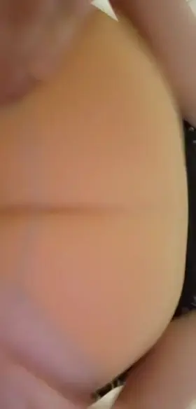 POV: I'm about to sit on your face with my thick ass 🍑