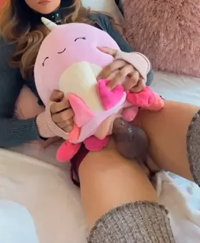 My cock feels soooo good sliding in and out