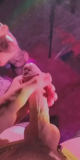 I love when you watch me stroke her