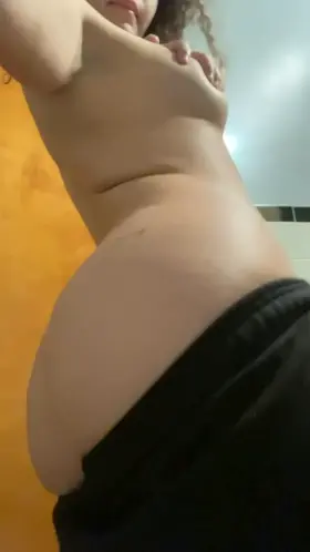 Pits and ass. Who could ask for anything more?