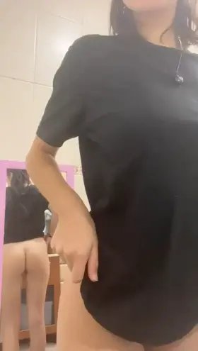 Don't look too much on them, they are hypnotic [drop]