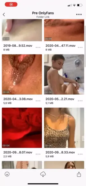 Carlie Maries biggest mega folder, All of her onlyfans videos and photos including blowjobs, sex tapes, masturbating videos and so much more.... DM me to get it