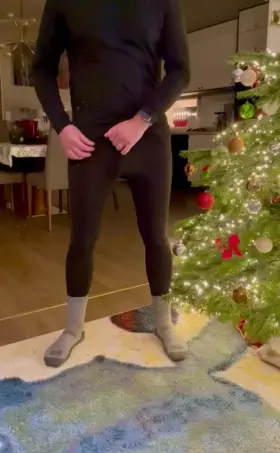 Hanging The Christmas Ornaments 🎄2021