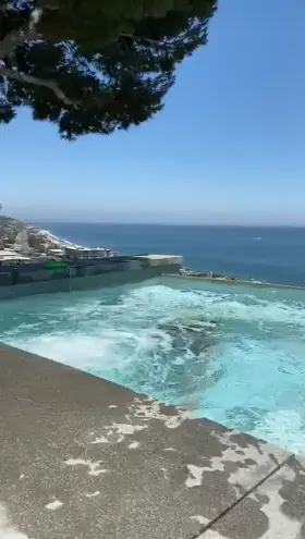 HUGE MELONS 💦🔥🔥 (Get her l1nks in comm3nts )👇🏻🔥