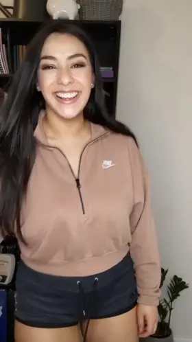 Do you like it ? 😮😍 ( her Free album In Comment )