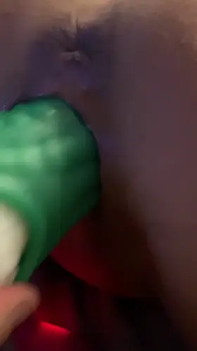 Bad dragon mystic with a crackers sheath over it 🥰 Being so full makes me cum hard 😊 [F] [OC]