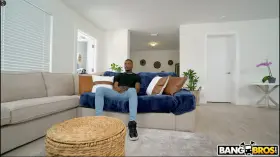 Ass Parade - Gia OhMy - All Grown up